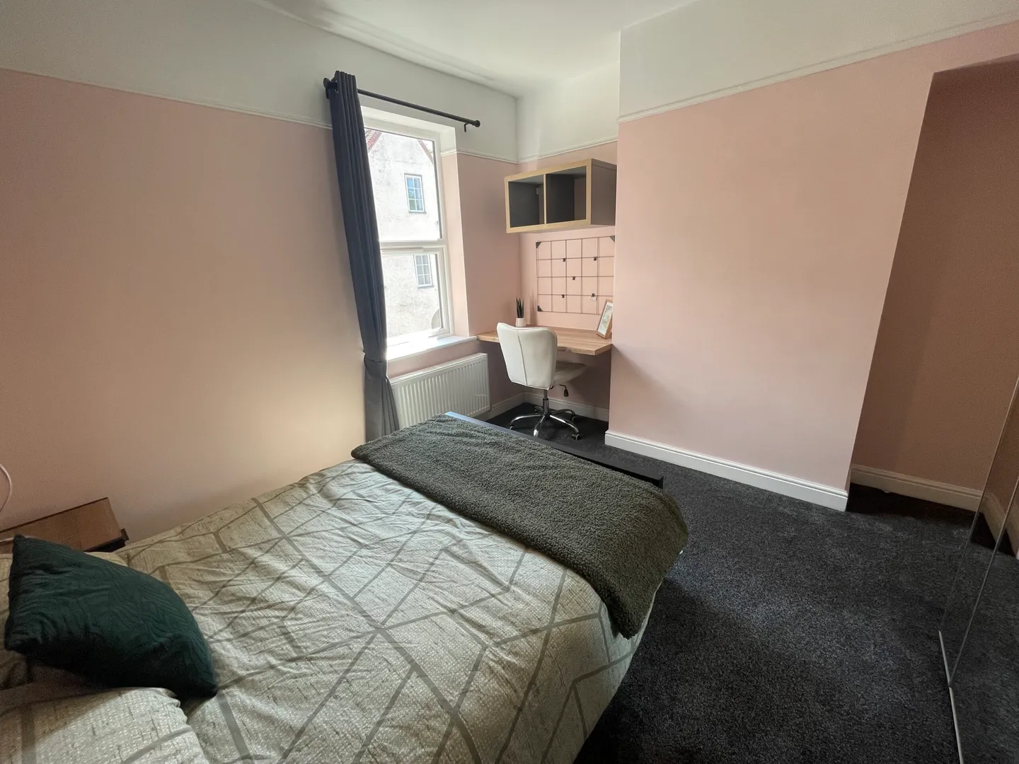 Prime 2 Bed Student House in City Centre // Jul 2026 - Image 3